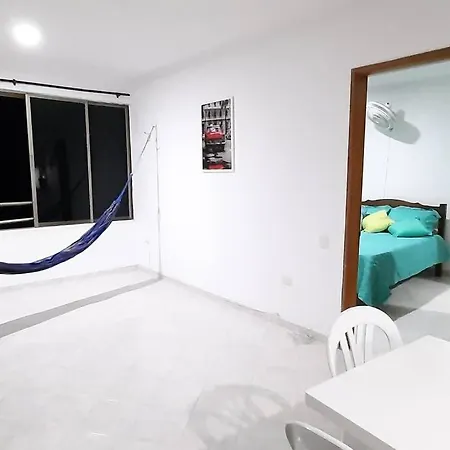 Cómodo Ap Frente Al Mar, Cerca A La Murallas Apartamento *